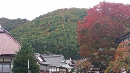 10月23日　大内宿紅葉.jpg